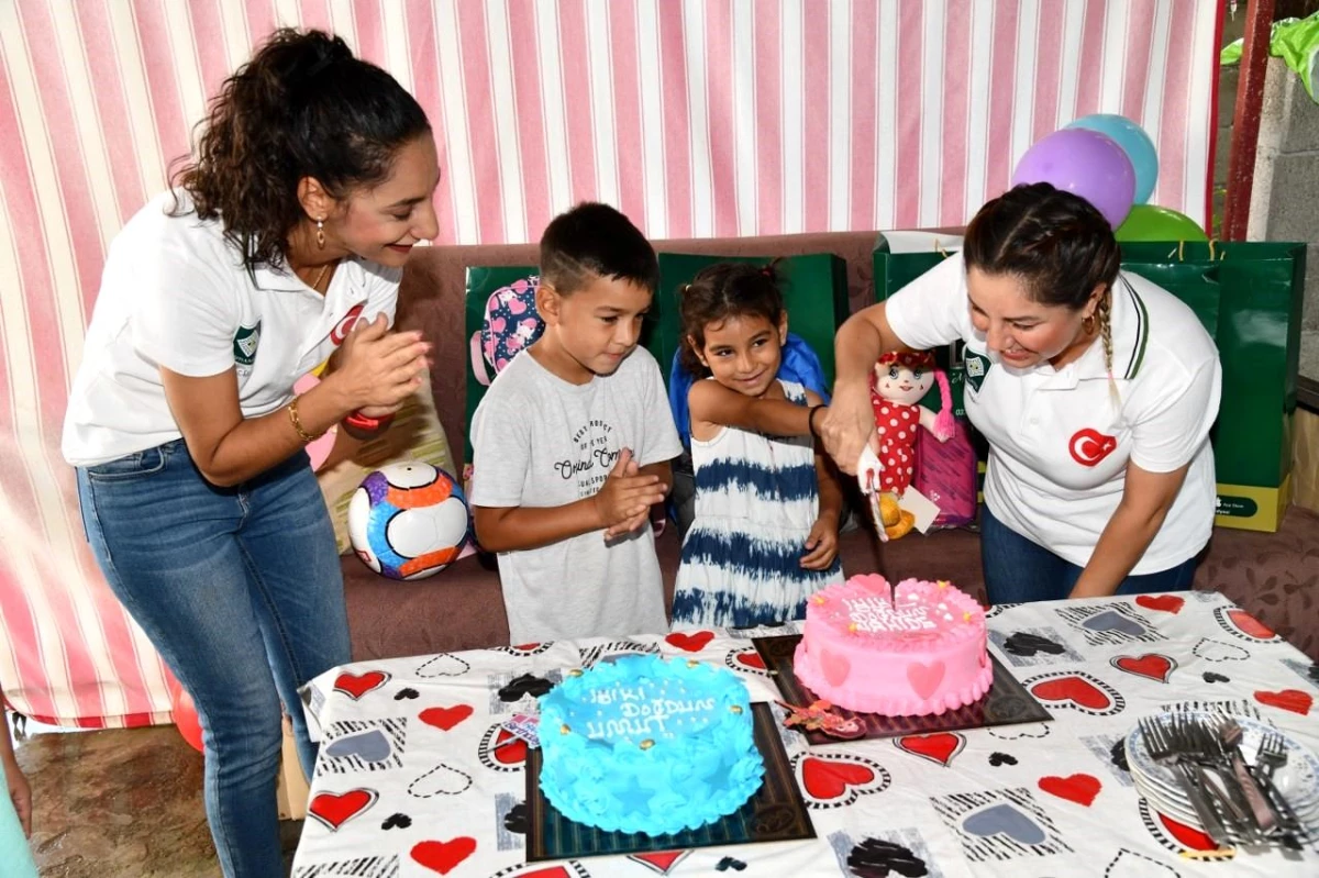 Osmaniye Belediyesi, kardeşlere sürpriz doğum günü kutlaması yaptı