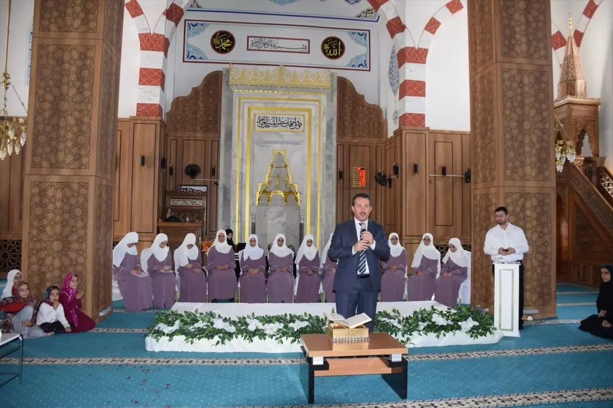 Şırnak\'ta Hafızlık Eğitimini Tamamlayan Kız Öğrencilere İcazet Merasimi