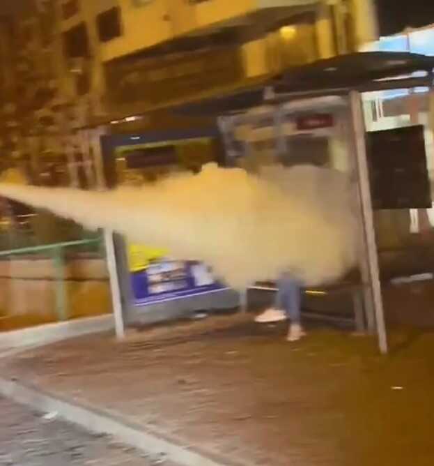 Trans bireye yangın tüpüyle saldırı Trans bireye yangın tüpüyle saldırı