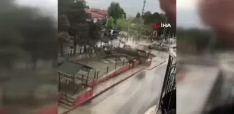 Üzümlü'de sel zarara yol açtı