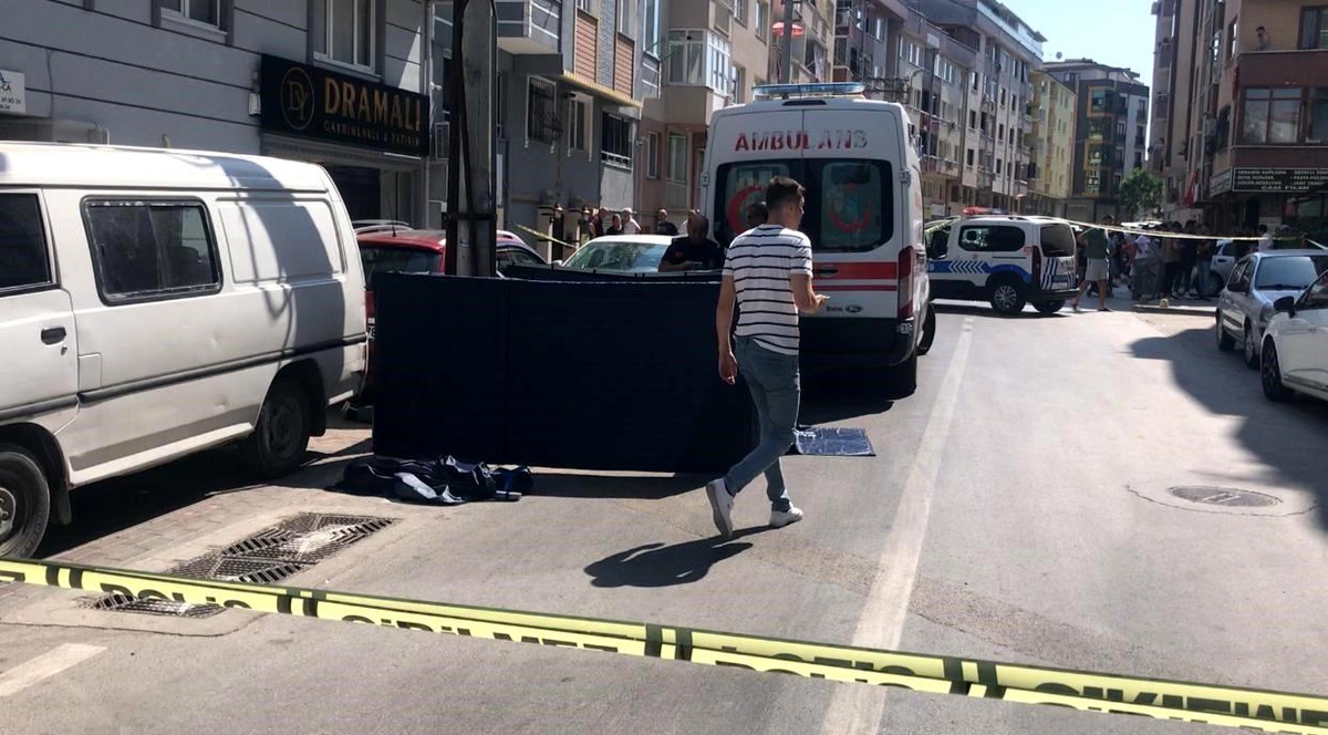 Emlakçı Denetimli Serbestlikle Çıktı, Silahlı Saldırı Sonucu Hayatını Kaybetti