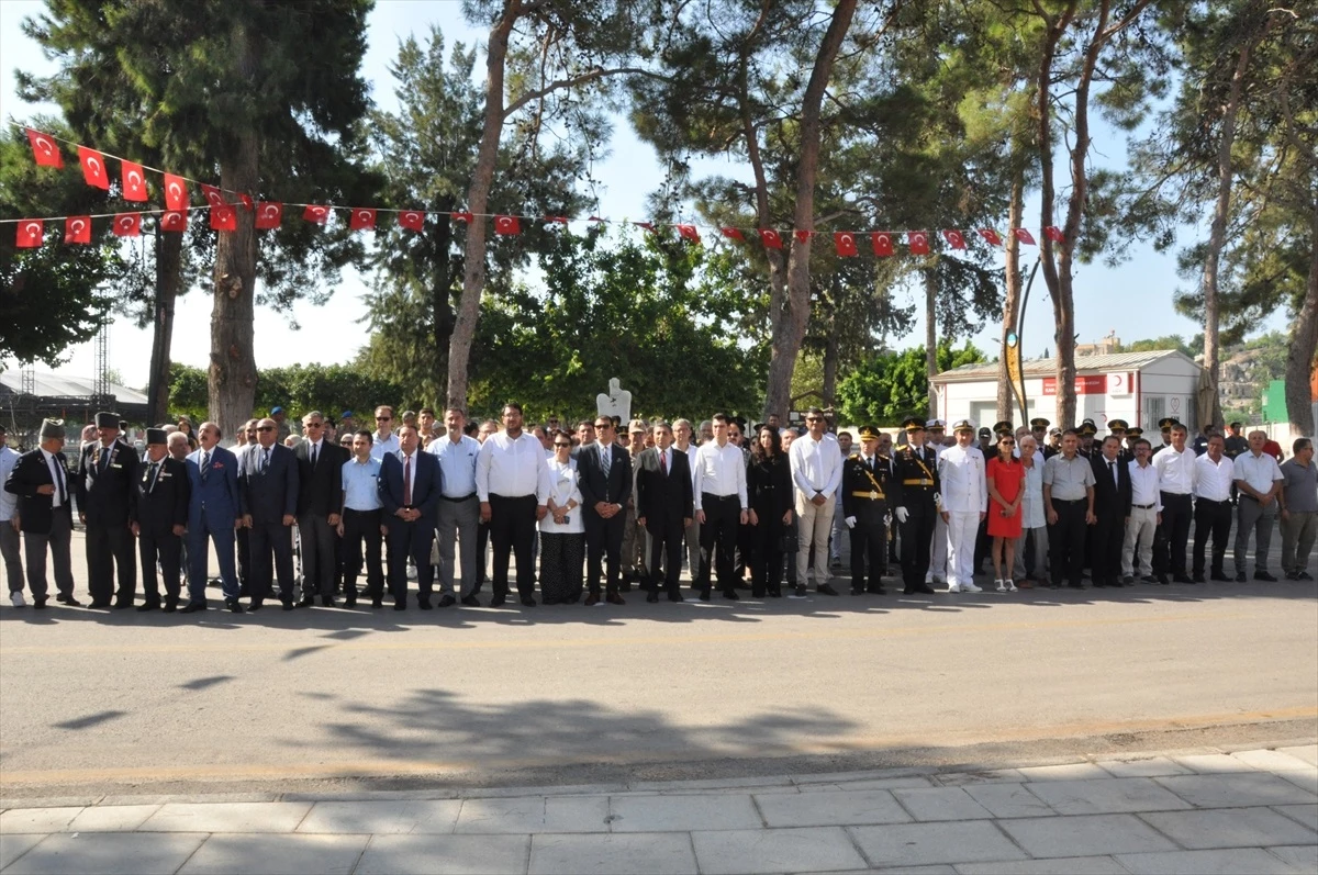 Karlıova\'da 30 Ağustos Zafer Bayramı ve Türk Silahlı Kuvvetleri Günü Töreni Düzenlendi