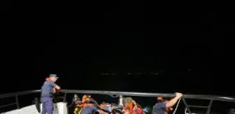 Yunanistan unsurlarınca geri itilen 36 kaçak göçmen kurtarıldı