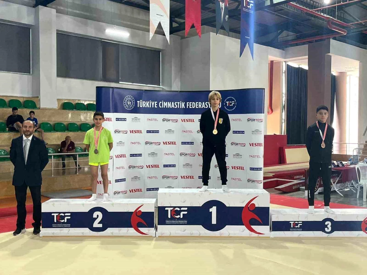 TOHM Kayseri Sporcuları Artistik Cimnastik Türkiye Şampiyonası\'nda 8 Madalya Kazandı