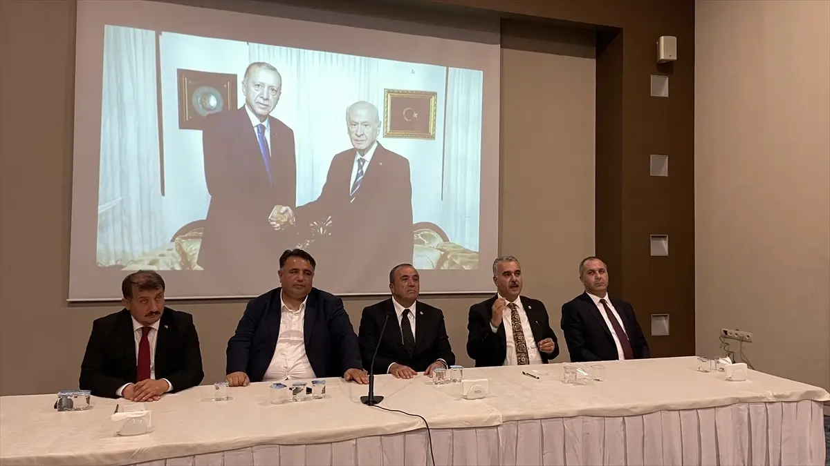 Çorum\'da AK Parti ve MHP\'li milletvekilleri gündemi değerlendirdi