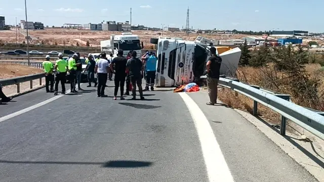 Çocukları ölen babalarının arkasından böyle feryat etti: Baba ne olur gitme, ben öleyim