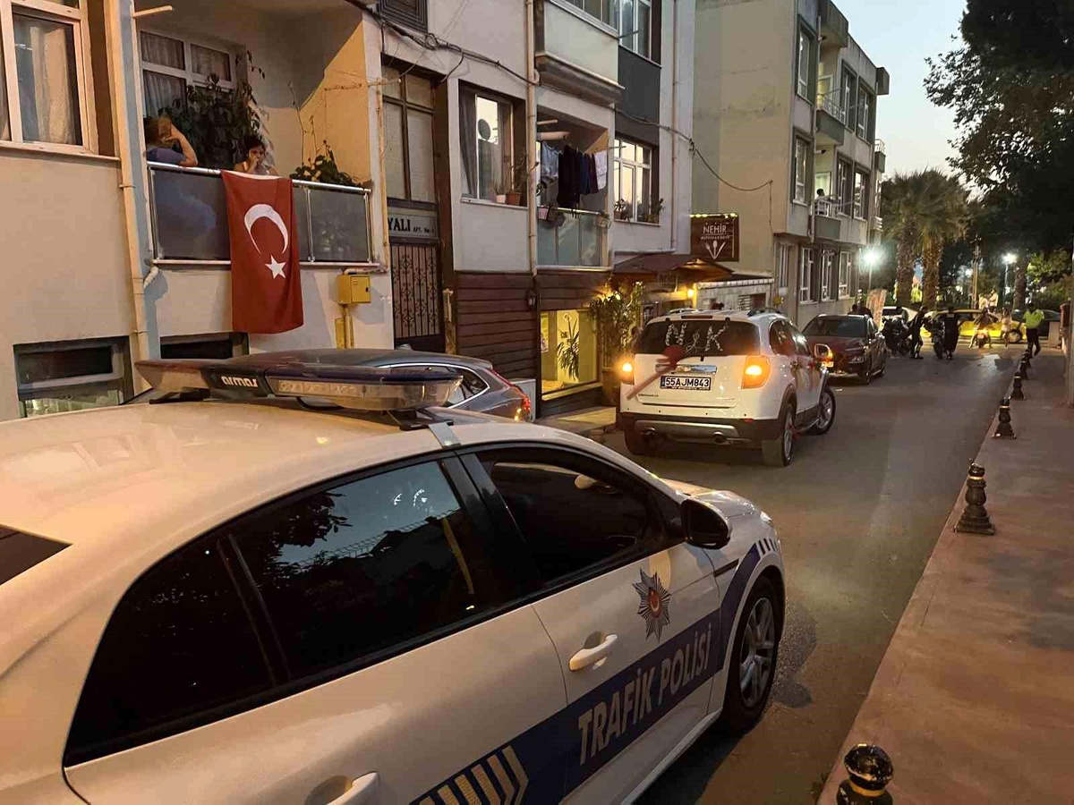 Sinop\'ta polisin \'dur\' ihtarına uymayan otomobil terk edildi