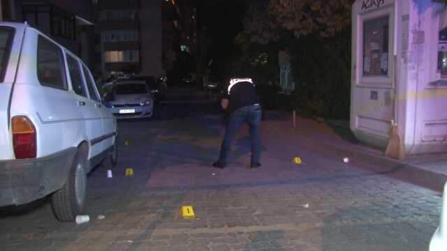 Kadıköy'de siyasi tartışma kavgaya dönüştü: 2 yaralı Kadıköy'de siyasi tartışma kavgaya dönüştü: 2 yaralı