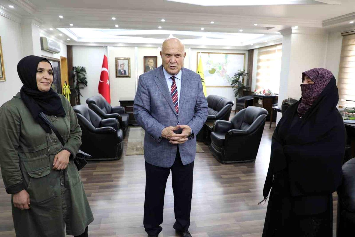 Bayburt\'ta Bulunan Çanta Sahibine Teslim Edildi