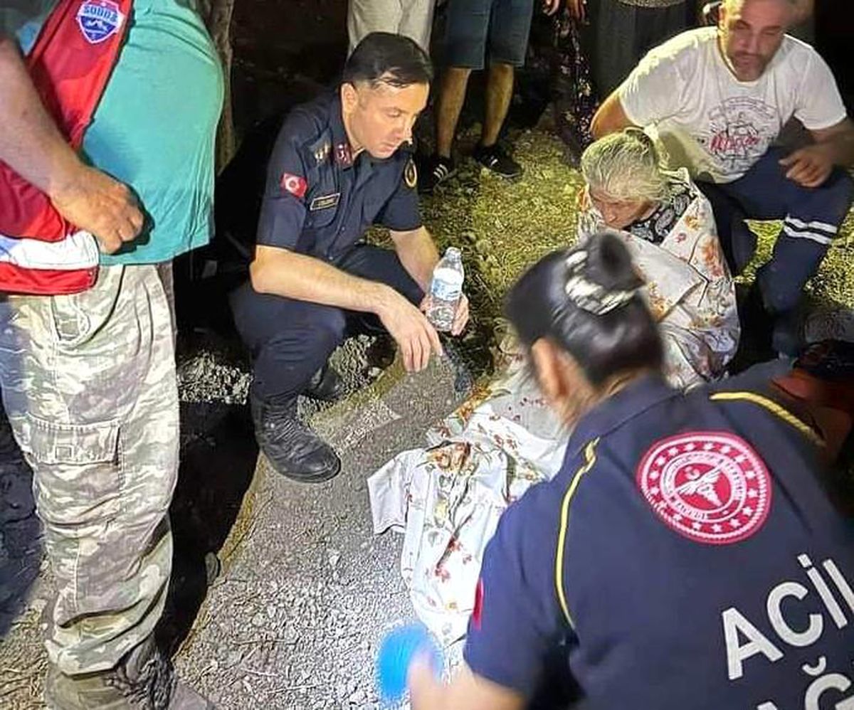 Manisa\'da Kaybolan Alzheimer Hastası Kadın Ormanda Bulundu