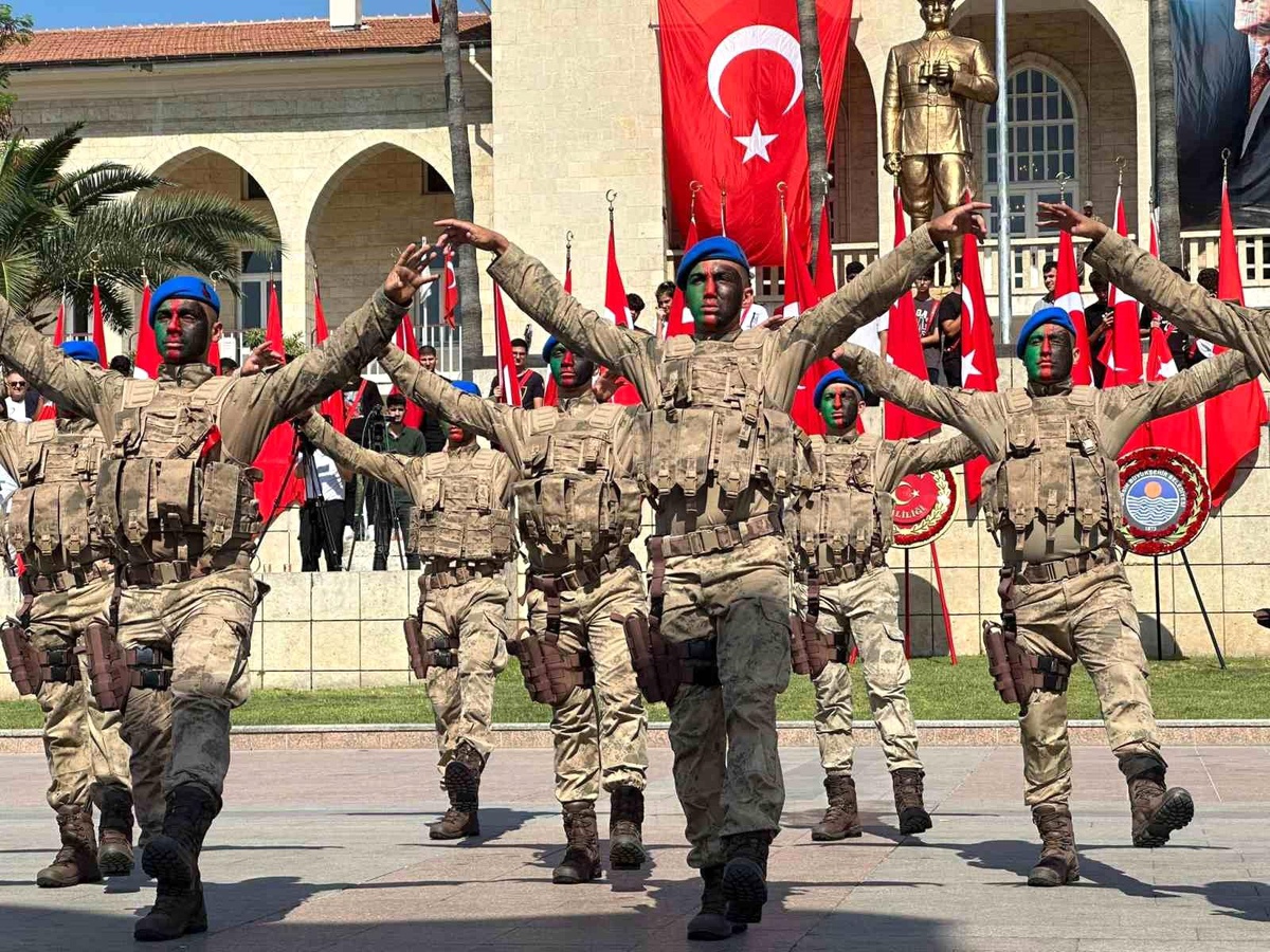Mersin\'de 30 Ağustos Zafer Bayramı Coşkuyla Kutlandı