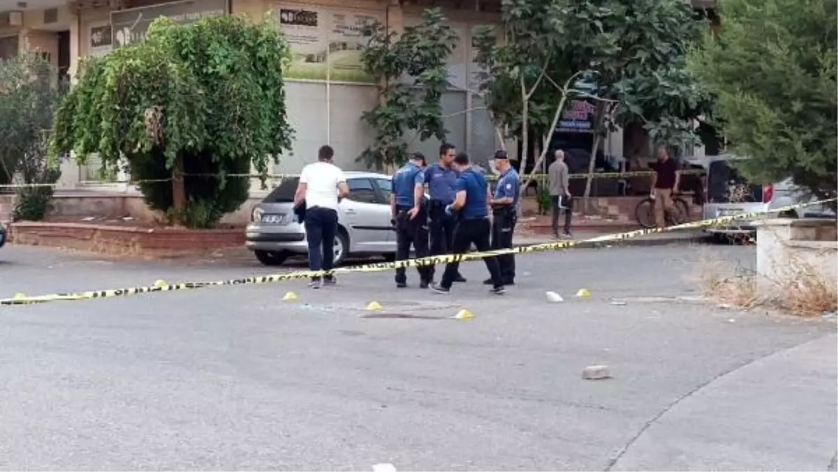 Gaziantep'te Otomobilde Silahlı Saldırı: Bir Kişi Ağır Yaralandı