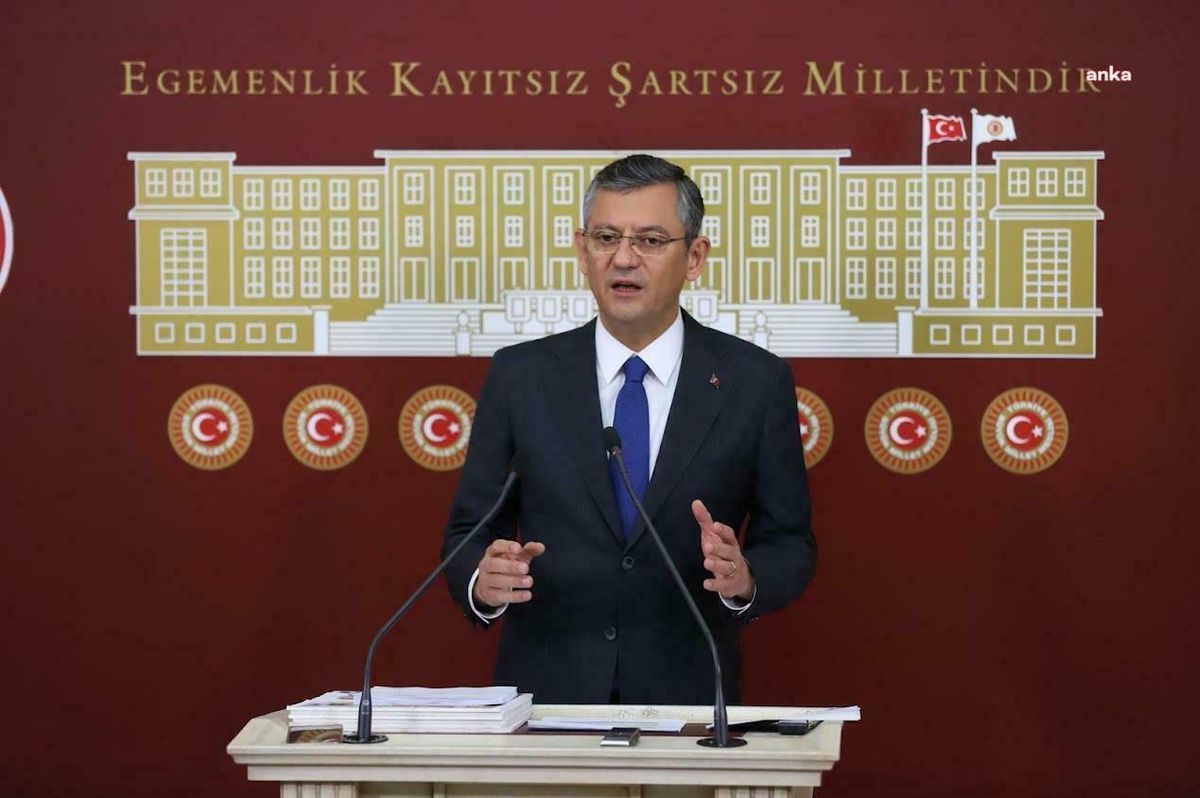CHP Grup Başkanı Özgür Özel: \'Alkol satışıyla ilgili genelge yaşam tarzı ayrıştırmasıdır\'