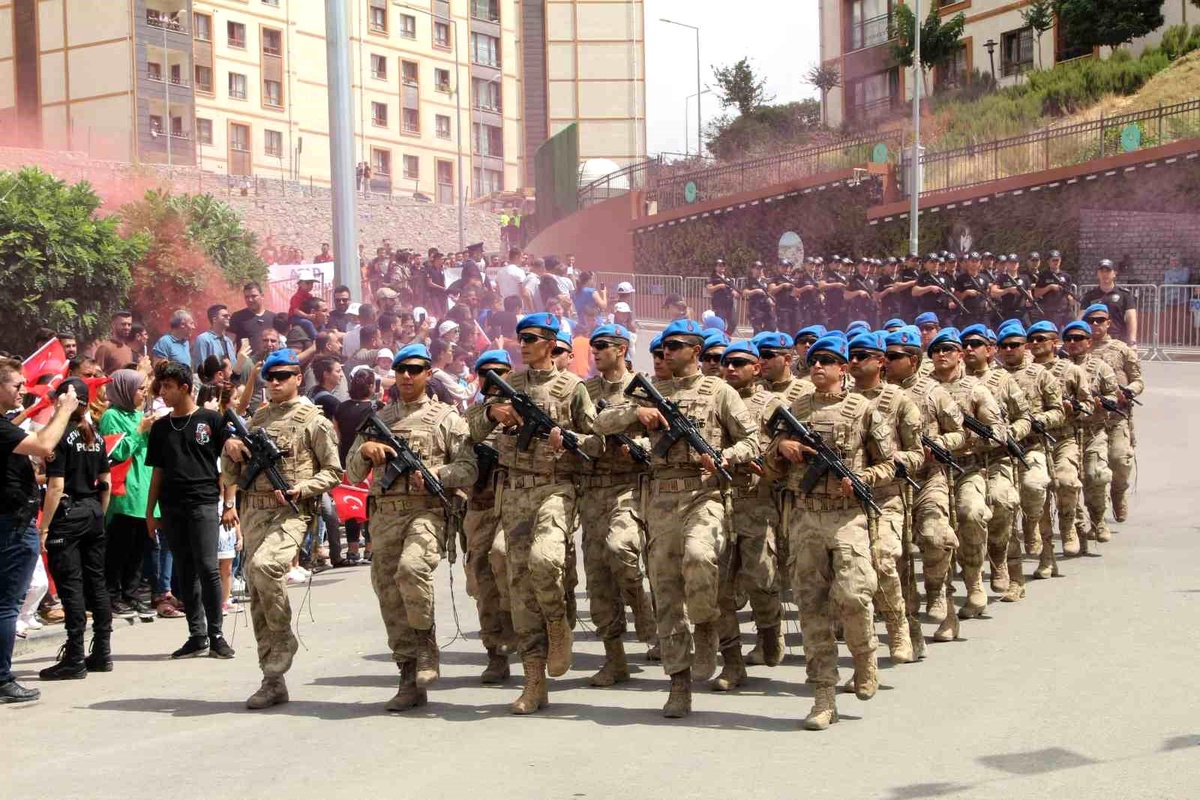 Şırnak\'ta 30 Ağustos Zafer Bayramı Kutlamaları