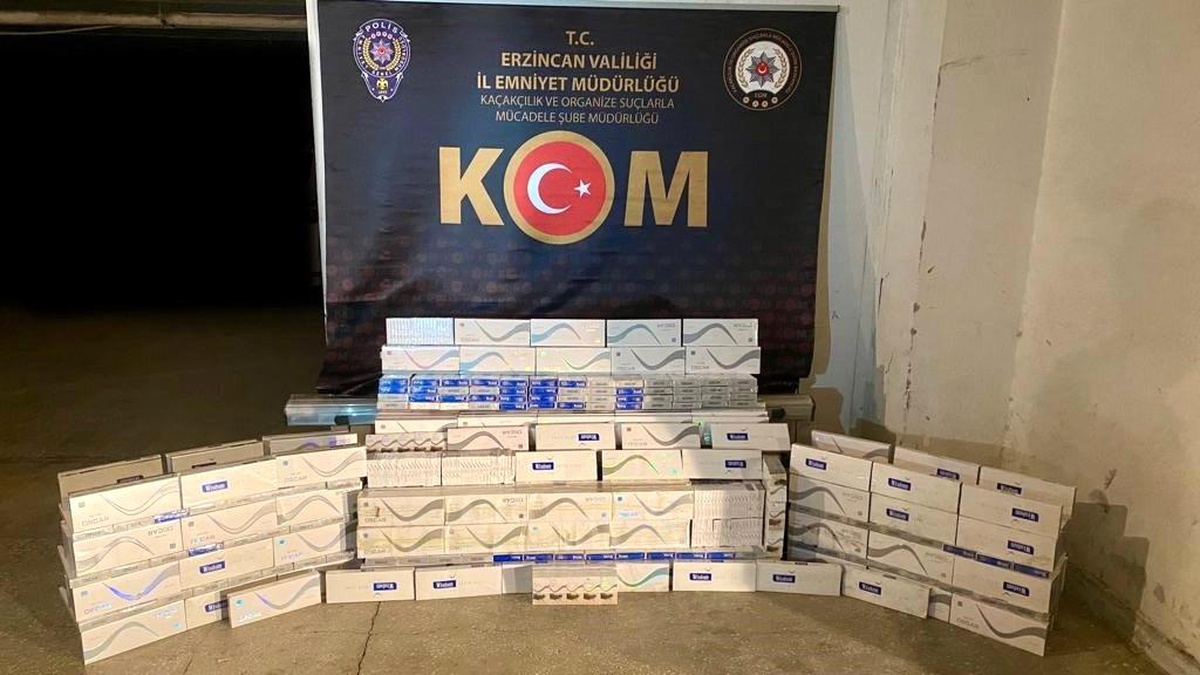 Erzincan\'da Yol Uygulamasında Kaçak Sigara Ele Geçirildi