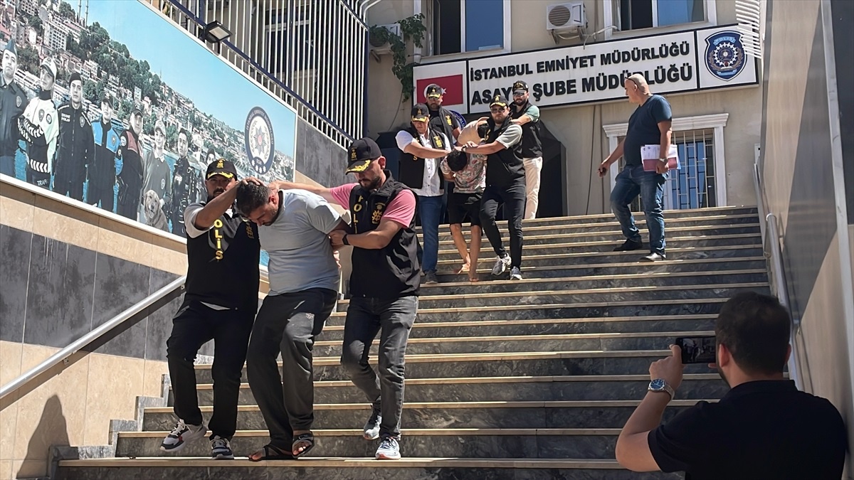 Bakırköy\'de 2,5 yaşındaki kız çocuğu fidye için kaçırıldı, 3 şüpheli yakalandı