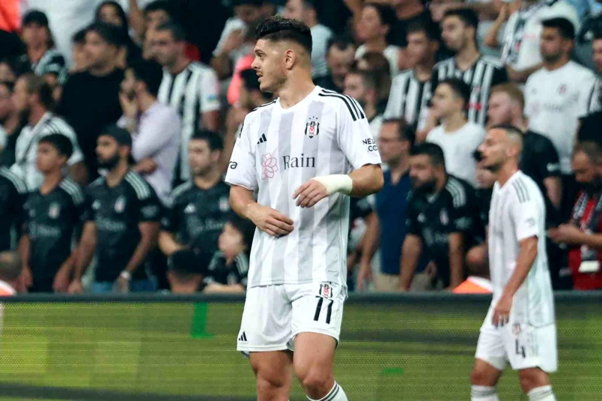 Beşiktaş\'ın yeni transferi Milot Rashica, Dinamo Kiev maçında ilk kez 11\'de sahaya çıktı