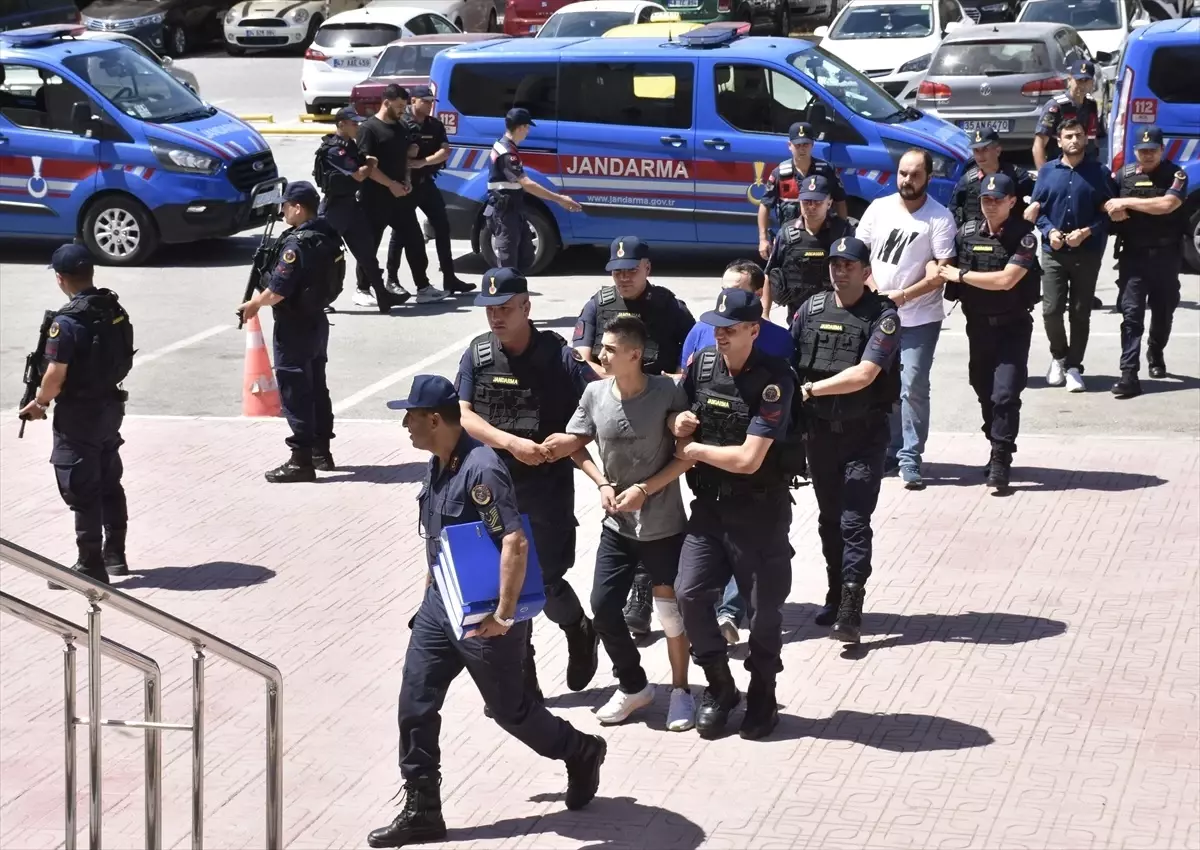 Bodrum\'da silahlı saldırıya ilişkin 5 zanlı adliyeye sevk edildi