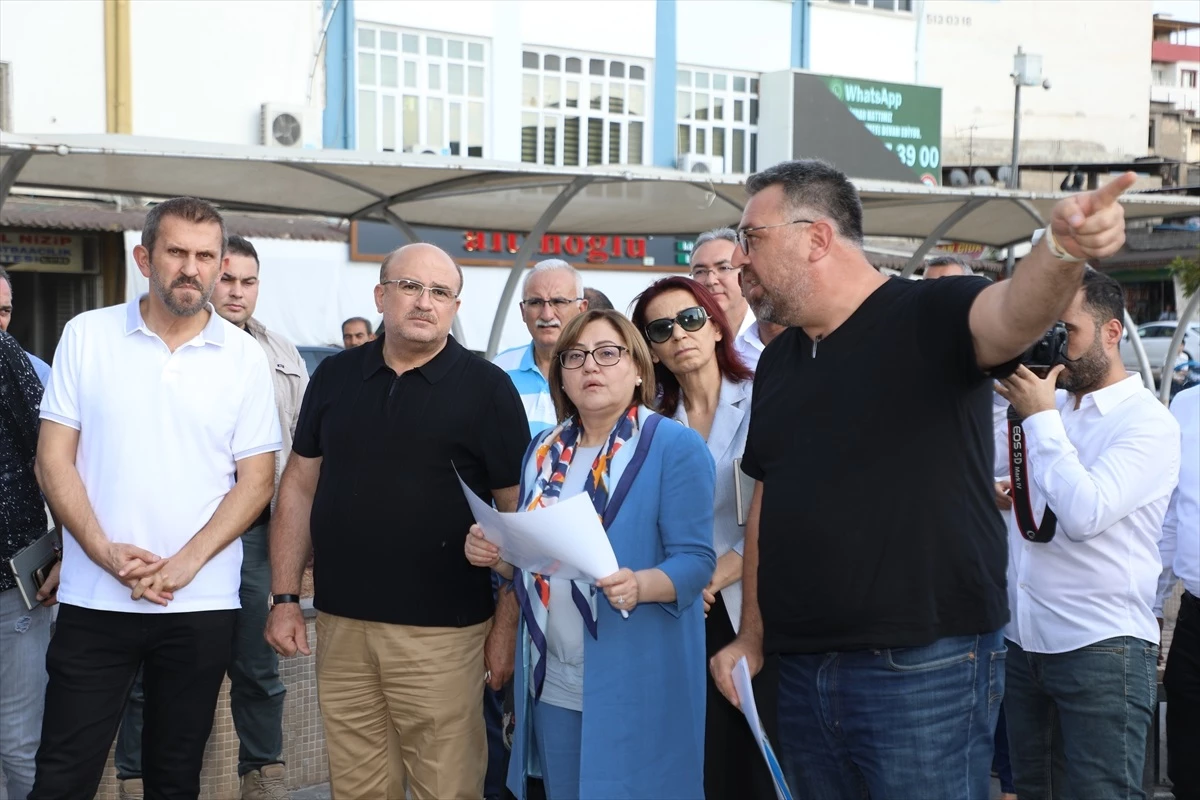 Gaziantep Büyükşehir Belediye Başkanı Fatma Şahin, Nizip Belediyesi\'ni ziyaret etti