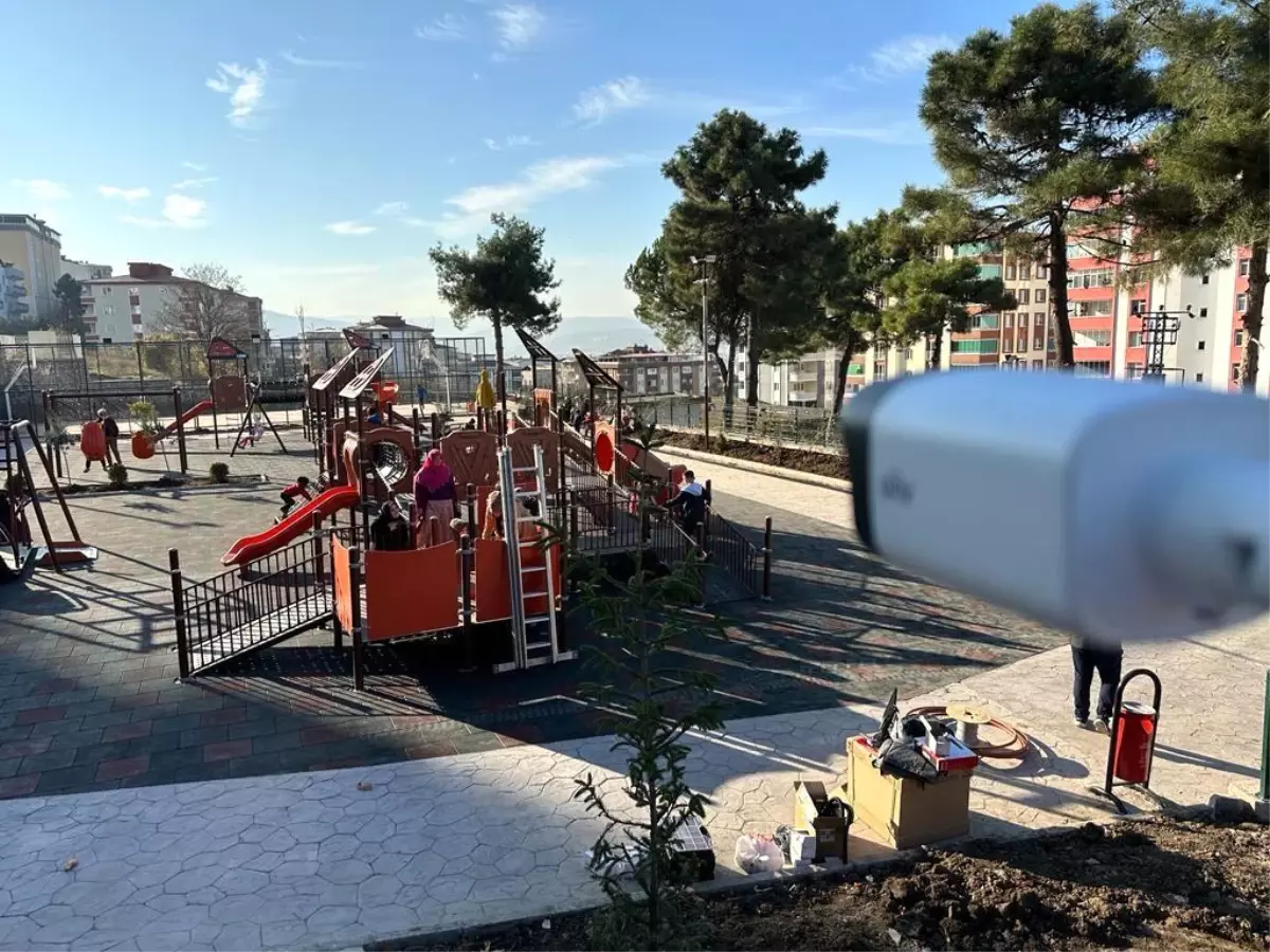 Canik Belediyesi, Güvenli Parklar Projesi ile ilçedeki parkların güvenliğini sağlıyor