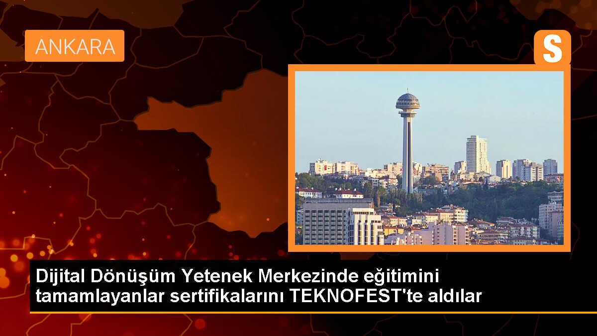 Dijital Dönüşüm Yetenek Merkezinde eğitimini tamamlayanlar sertifikalarını TEKNOFEST\'te aldılar