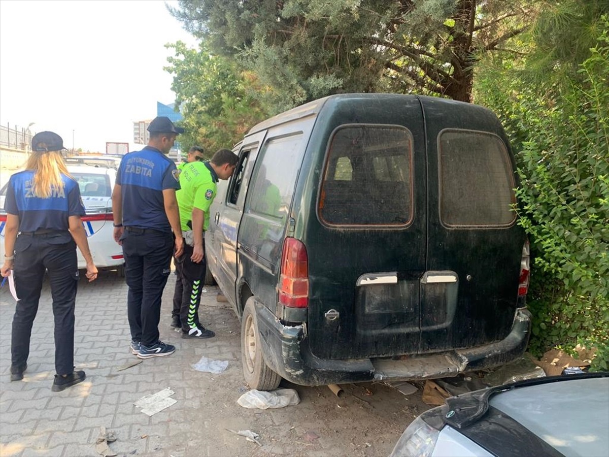 Diyarbakır Büyükşehir Belediyesi, hurda araçların kaldırılması için uyarıda bulundu