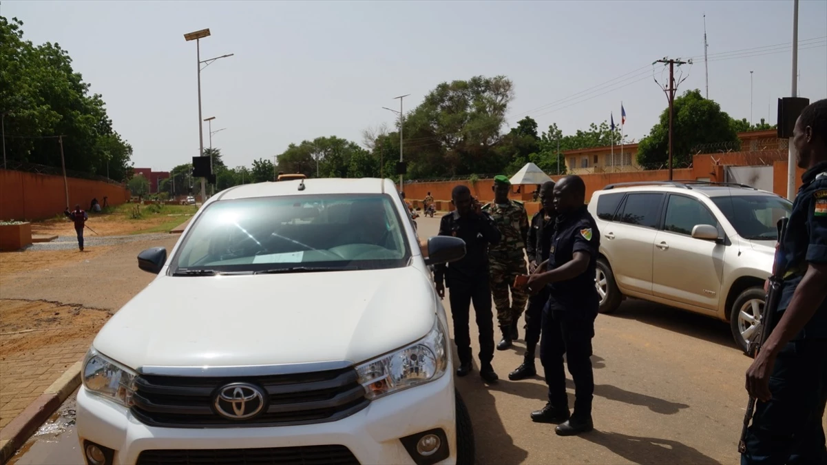 Fransa\'nın Nijer Büyükelçisi sınır dışı edilecek