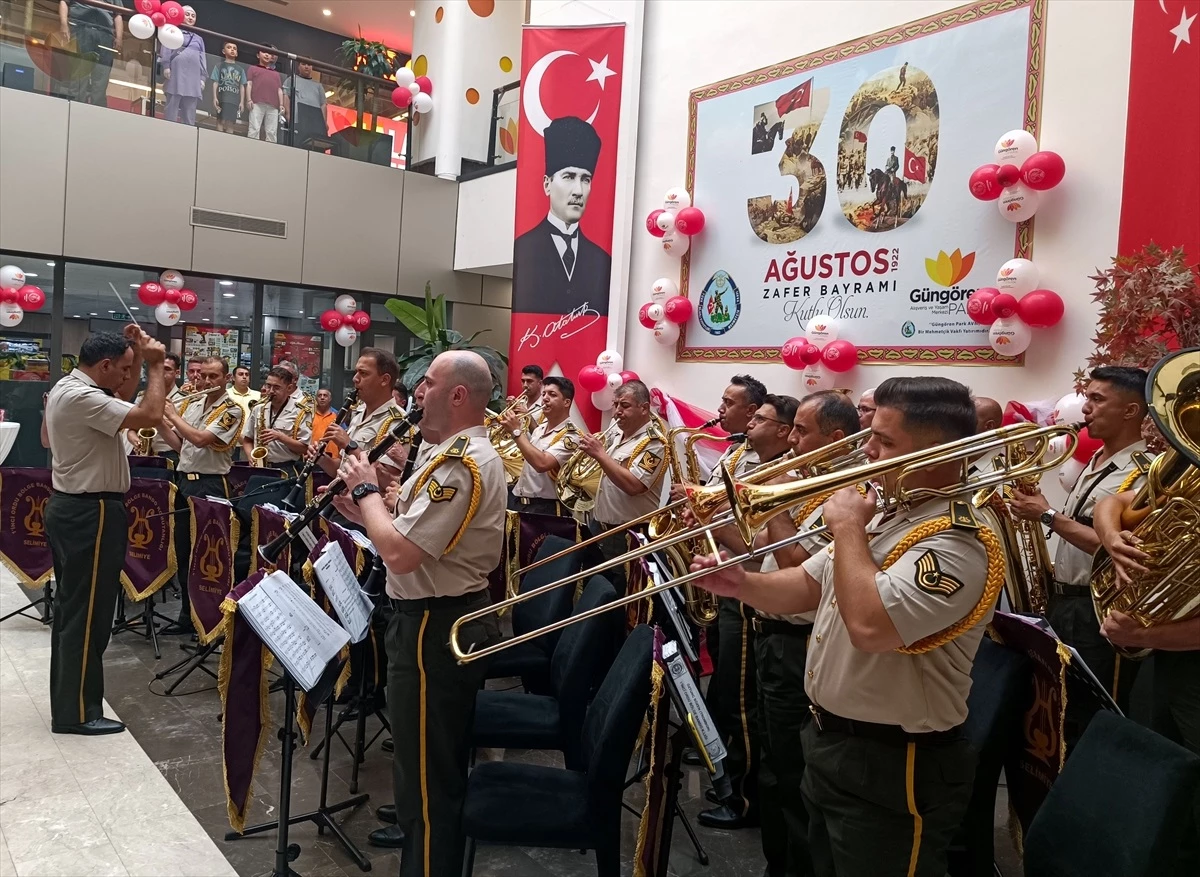 Güngören\'de 30 Ağustos Zafer Bayramı konseri düzenlendi