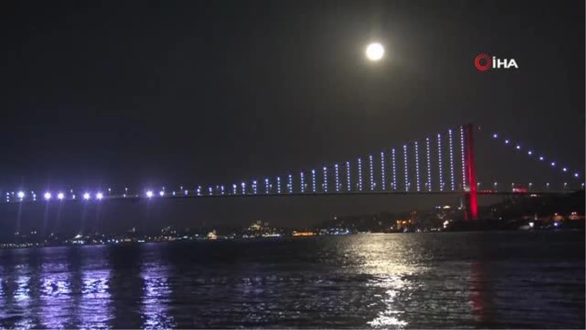 İstanbul\'da "Süper Ay" manzaraları