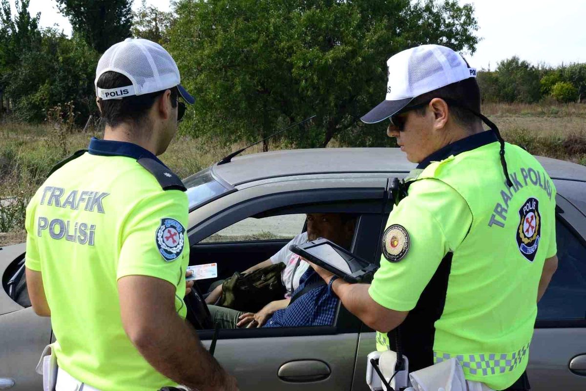 Kırklareli\'de dron destekli trafik denetimlerinde 78 araç men edildi