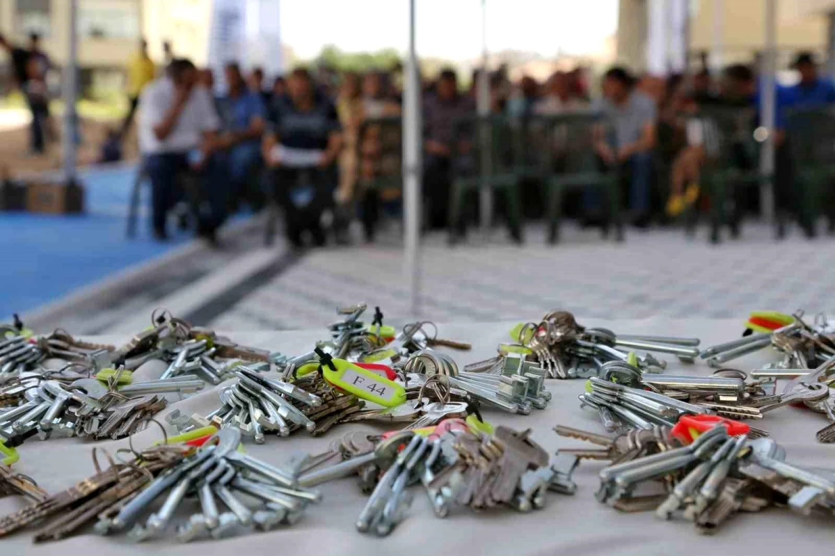 Konya\'da Uluırmak Evleri\'nde 96 aile daha anahtarlarını teslim aldı