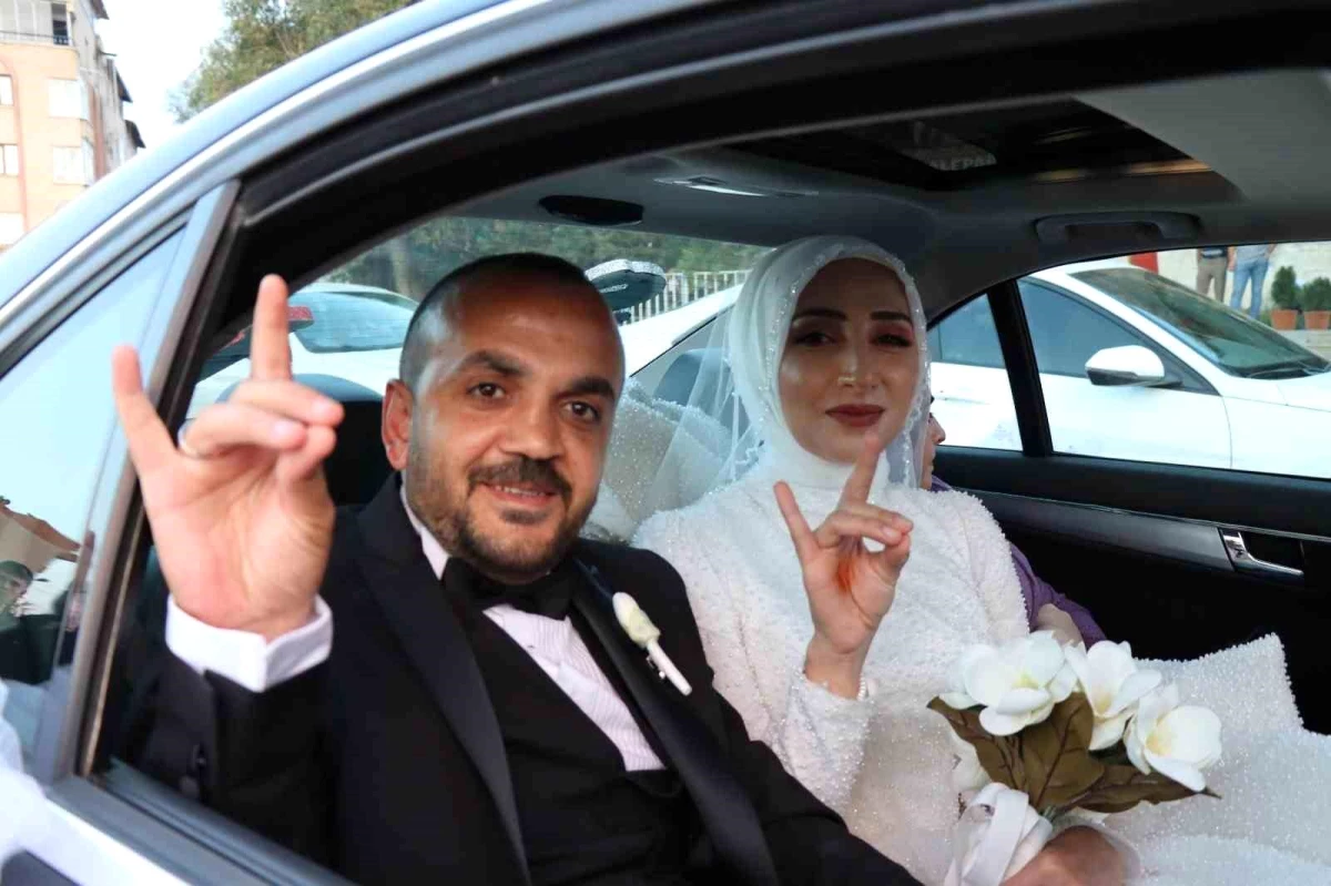 MHP Oltu İlçe Başkanı Vedat Sağlam Sündüz Yıldırım ile Evlendi