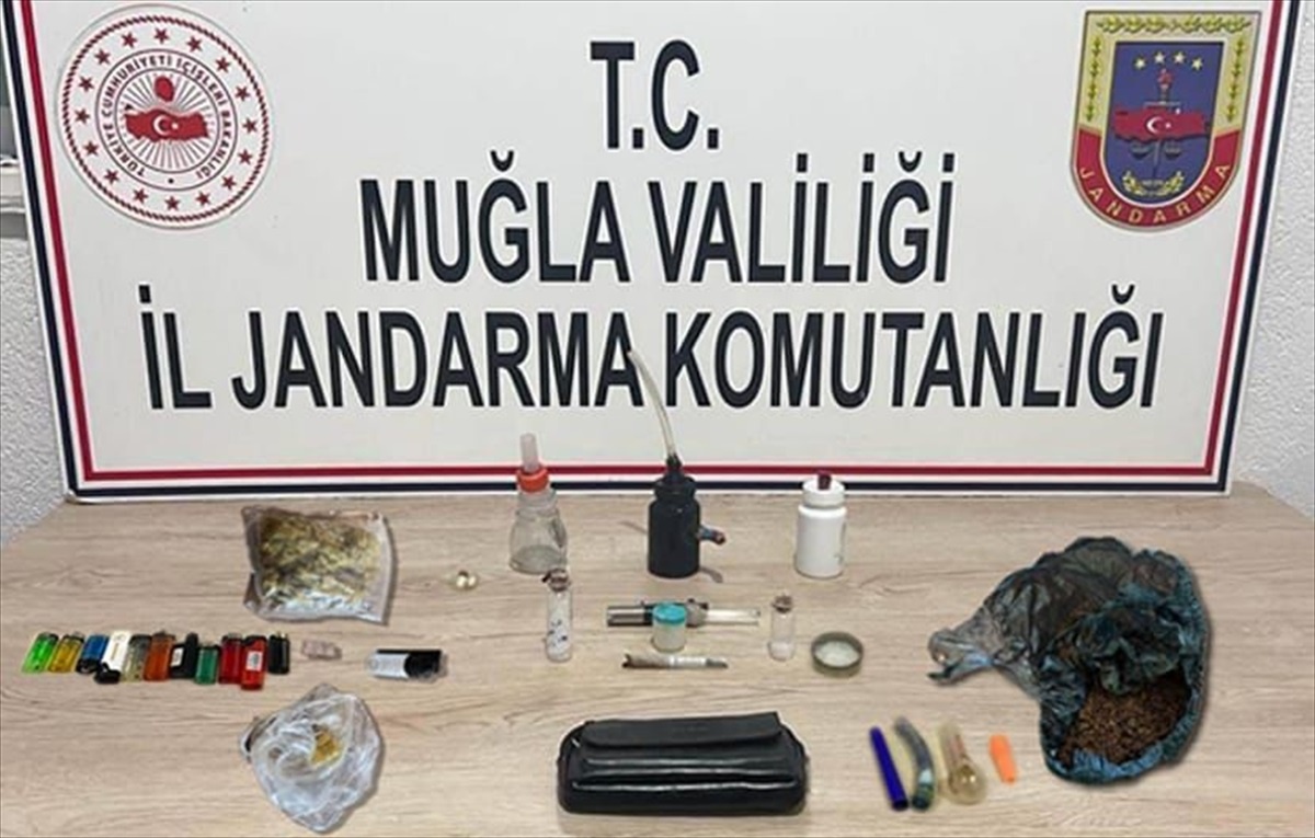 Muğla\'da düzenlenen uyuşturucu operasyonlarında 16 şüpheli gözaltına alındı