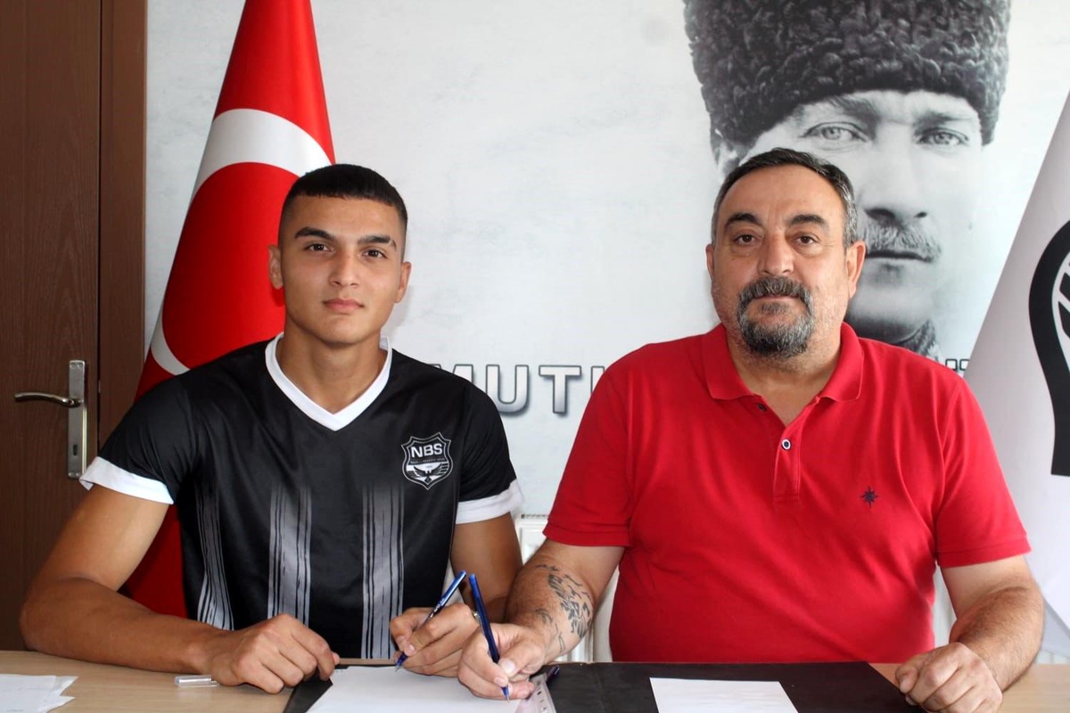 Nazilli Belediyespor, Recep Efe Koçak\'ı transfer etti