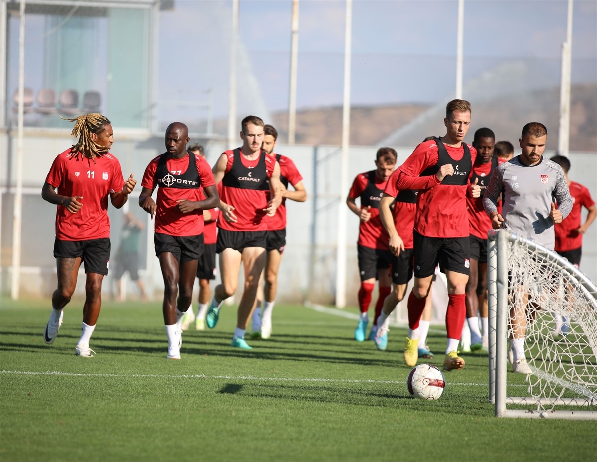 EMS Yapı Sivasspor, Beşiktaş maçı için hazırlıklarını sürdürüyor