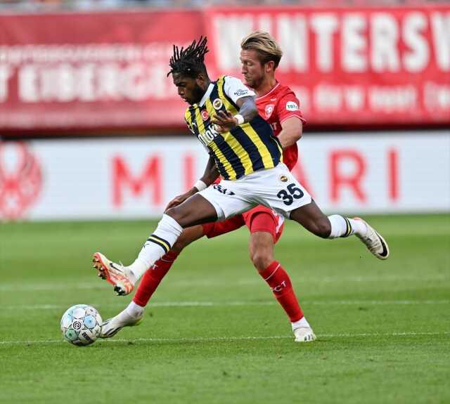 Son Dakika: Fenerbahçe, play-off turunda Twente'yi eleyerek Konferans Ligi'nde gruplara kaldı