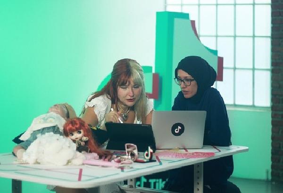 TikTok, Kafa Kafaya Kampanyasıyla Kullanıcıların Kendi Efektlerini Oluşturmasını Teşvik Ediyor