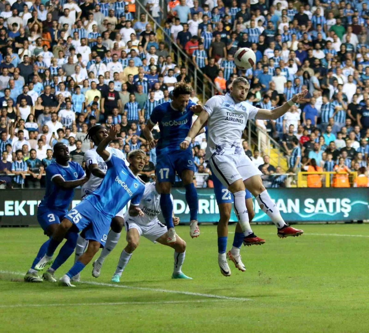 UEFA Avrupa Konferans Ligi: Y. Adana Demirspor: 0 KRC Genk: 0 (Maç devam ediyor)