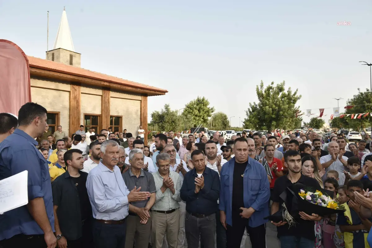 Adana Büyükşehir Belediye Başkanı Zeydan Karalar, Küçükoba Mezarlığı Camisi\'ni hizmete açtı