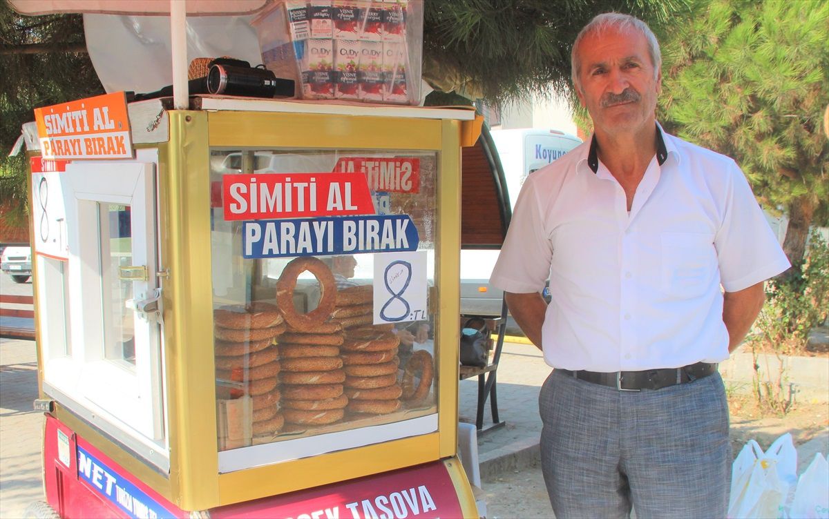 Amasya\'da Simit Satıcısının Güven Uygulaması