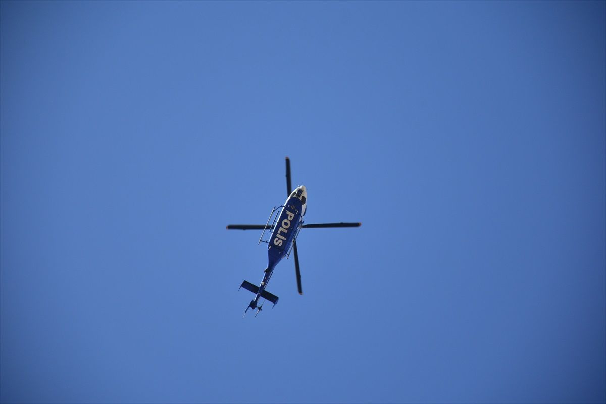 Antalya\'da Helikopter Destekli Uyuşturucu Operasyonu: 23 Şüpheli Gözaltına Alındı
