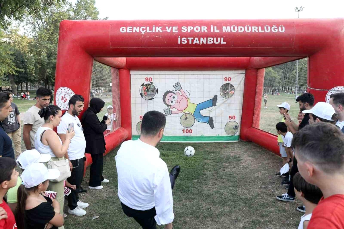 Büyük zaferin 101. yılı Kağıthane\'de coşkuyla kutlandı