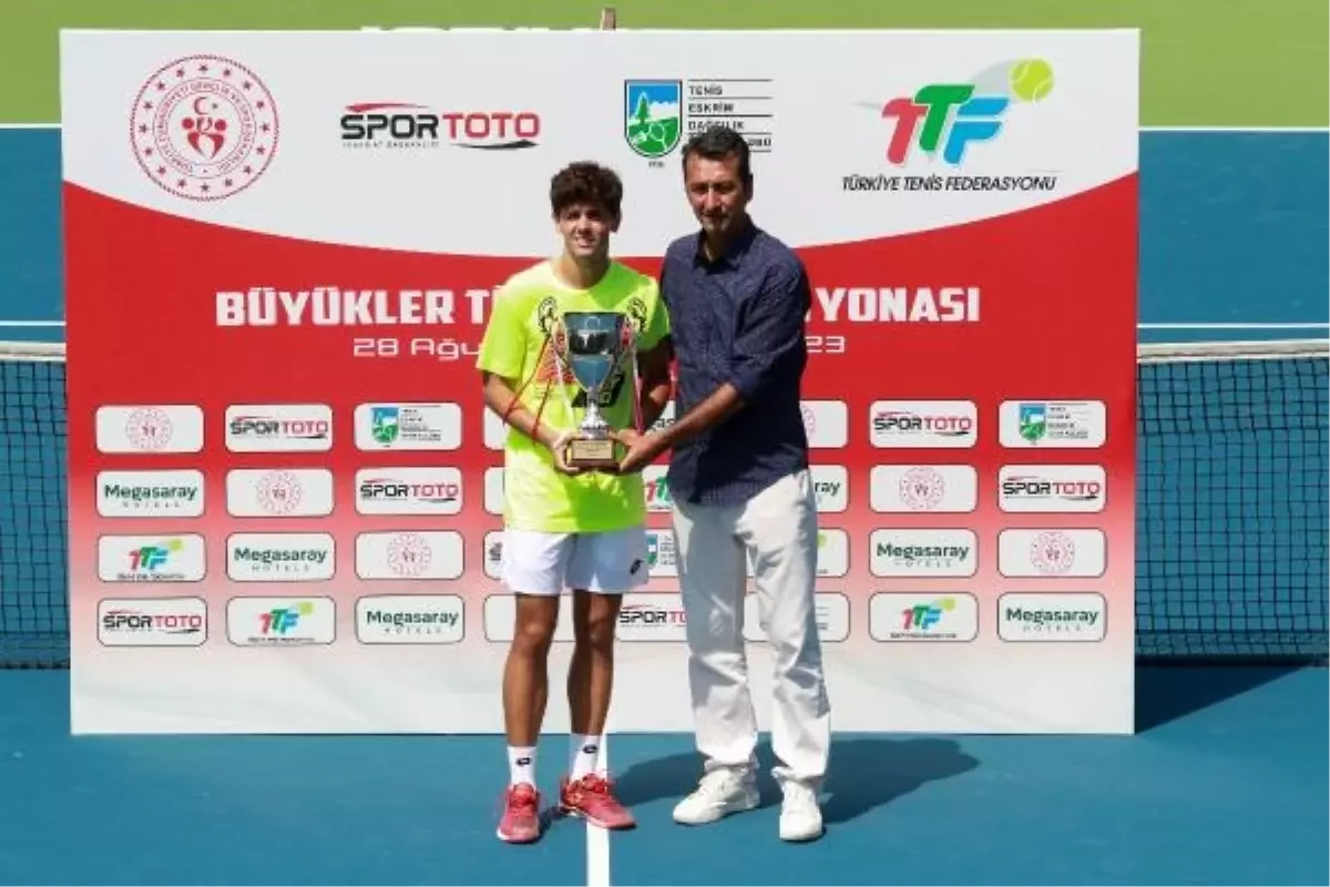 İstanbul TED Spor Kulübü\'nde Türkiye Tenis Şampiyonası Sonuçlandı