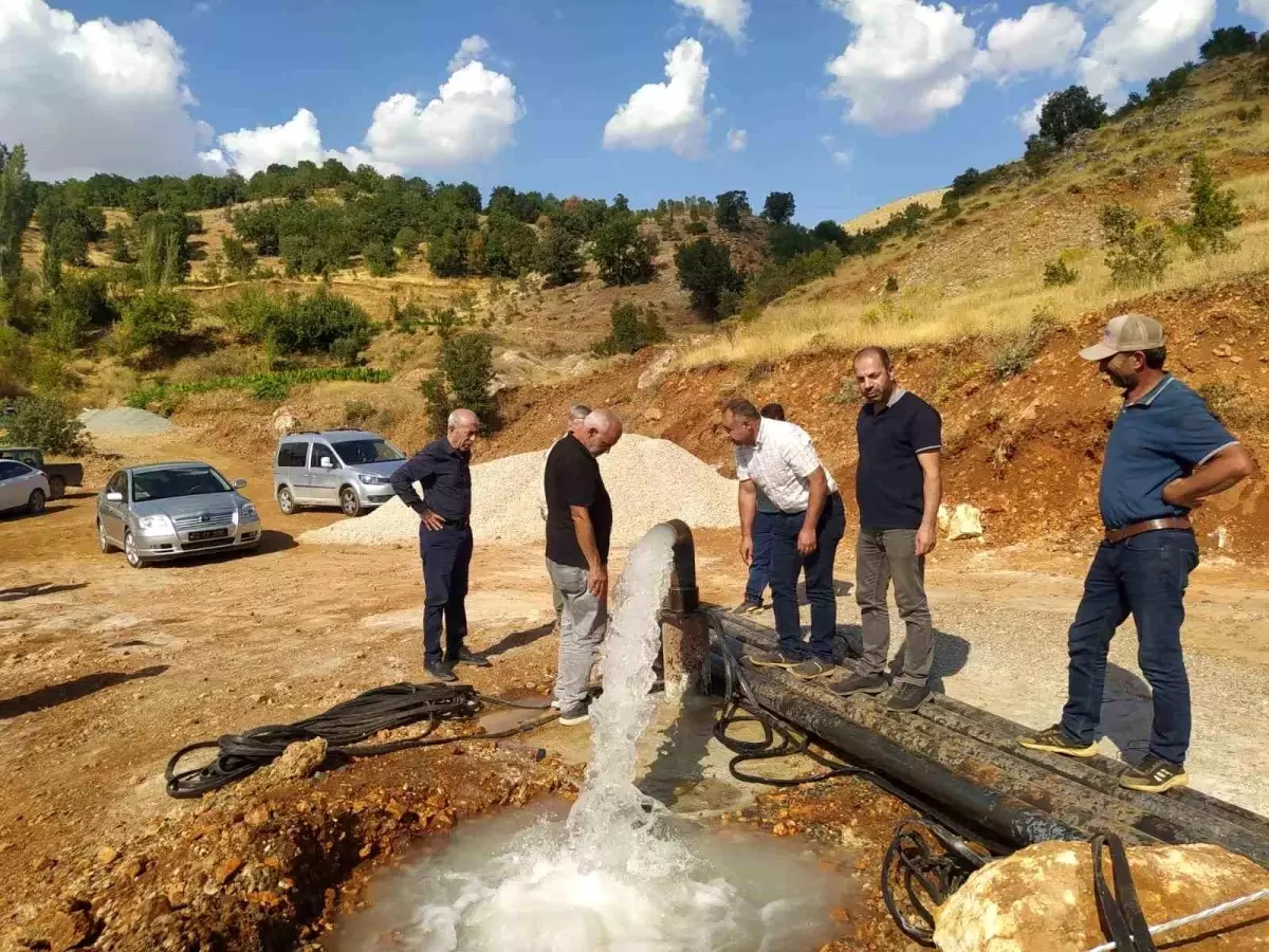 Çelikhan ilçesinde deprem sonrası su sorunu çözülüyor