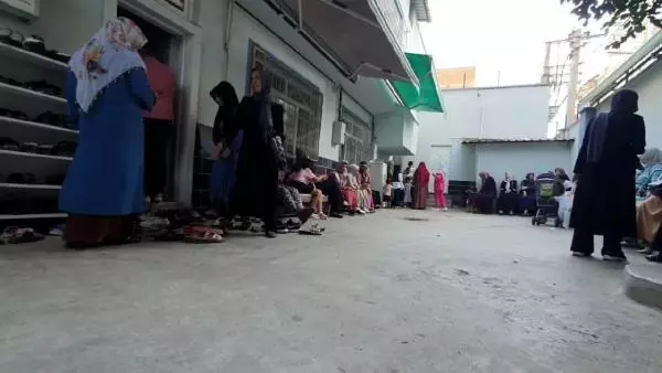 Diyarbakır'da Şeyh İddiasıyla Dolandırıcılık Yapan Şahıs Yakalandı Diyarbakır'da Şeyh İddiasıyla Dolandırıcılık Yapan Şahıs Yakalandı