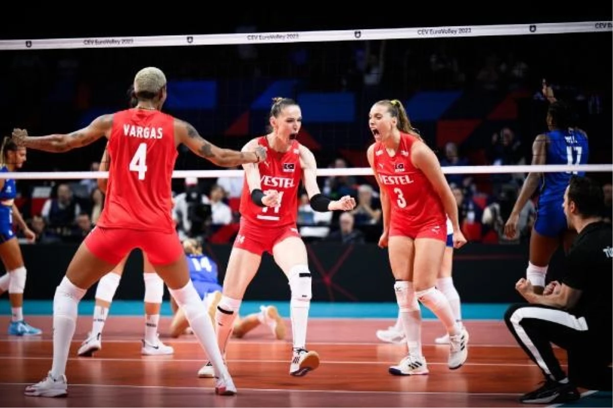 A Milli Kadın Voleybol Takımı, 2023 CEV Avrupa Voleybol Şampiyonası Yarı Finali\'nde İtalya\'yı 3-2 mağlup ederek finale yükseldi.