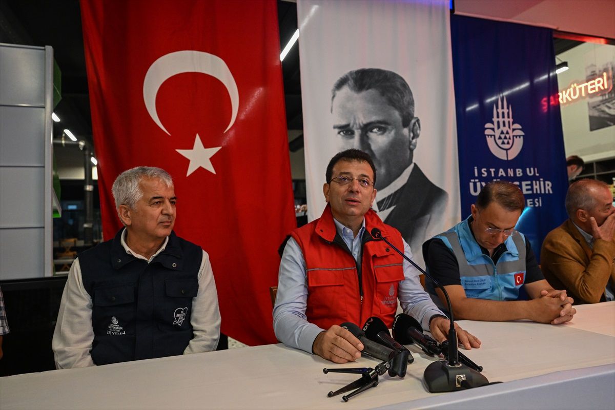 İBB Başkanı İmamoğlu, Gürpınar Balık Hali\'ni ziyaret etti