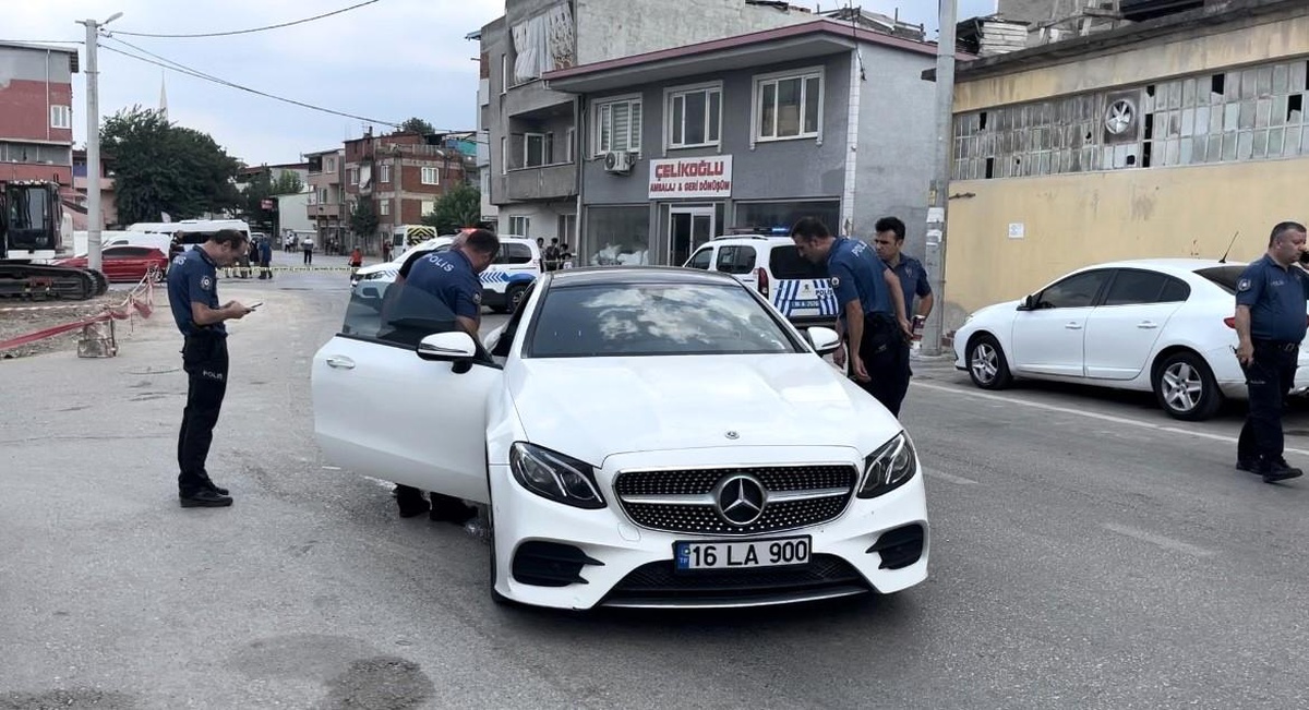 Bursa\'da Silahlı Saldırı: 2 Kişi Yaralandı