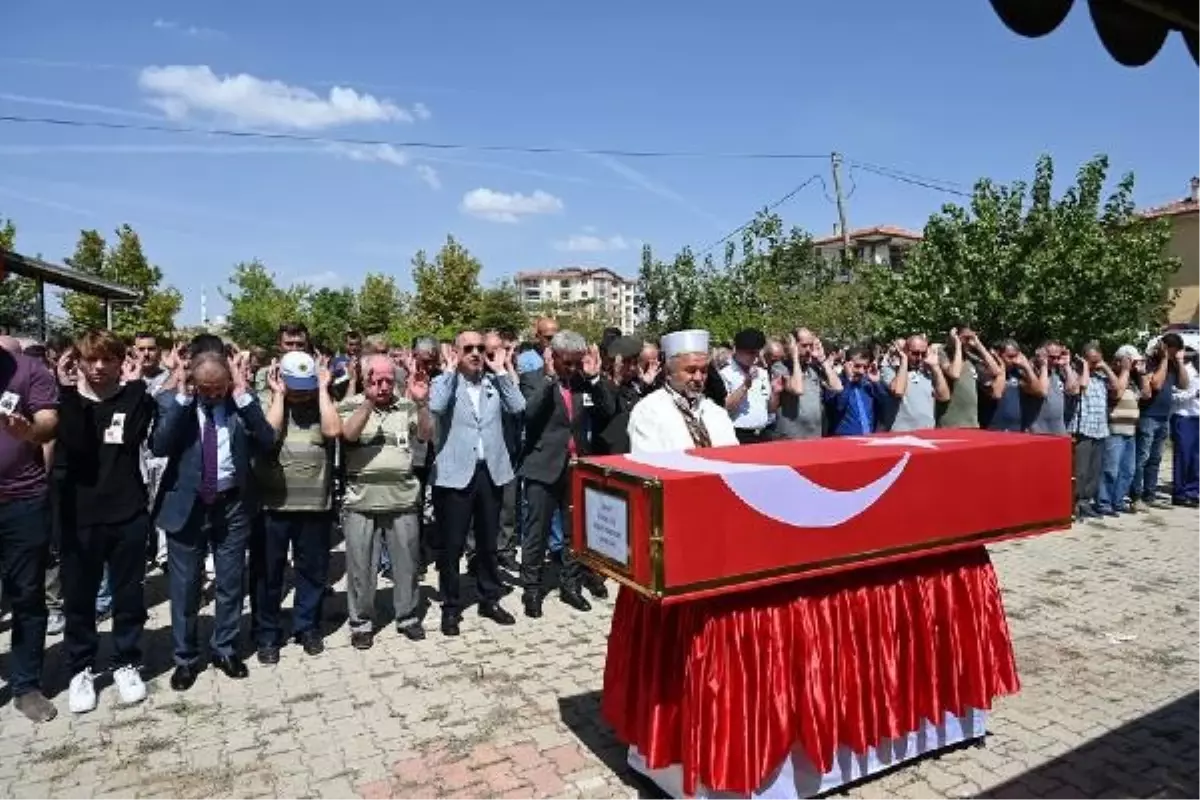 Piyade Uzman Çavuş Özden Korkmaz\'ın Cenazesi Kırıkkale\'de Defnedildi