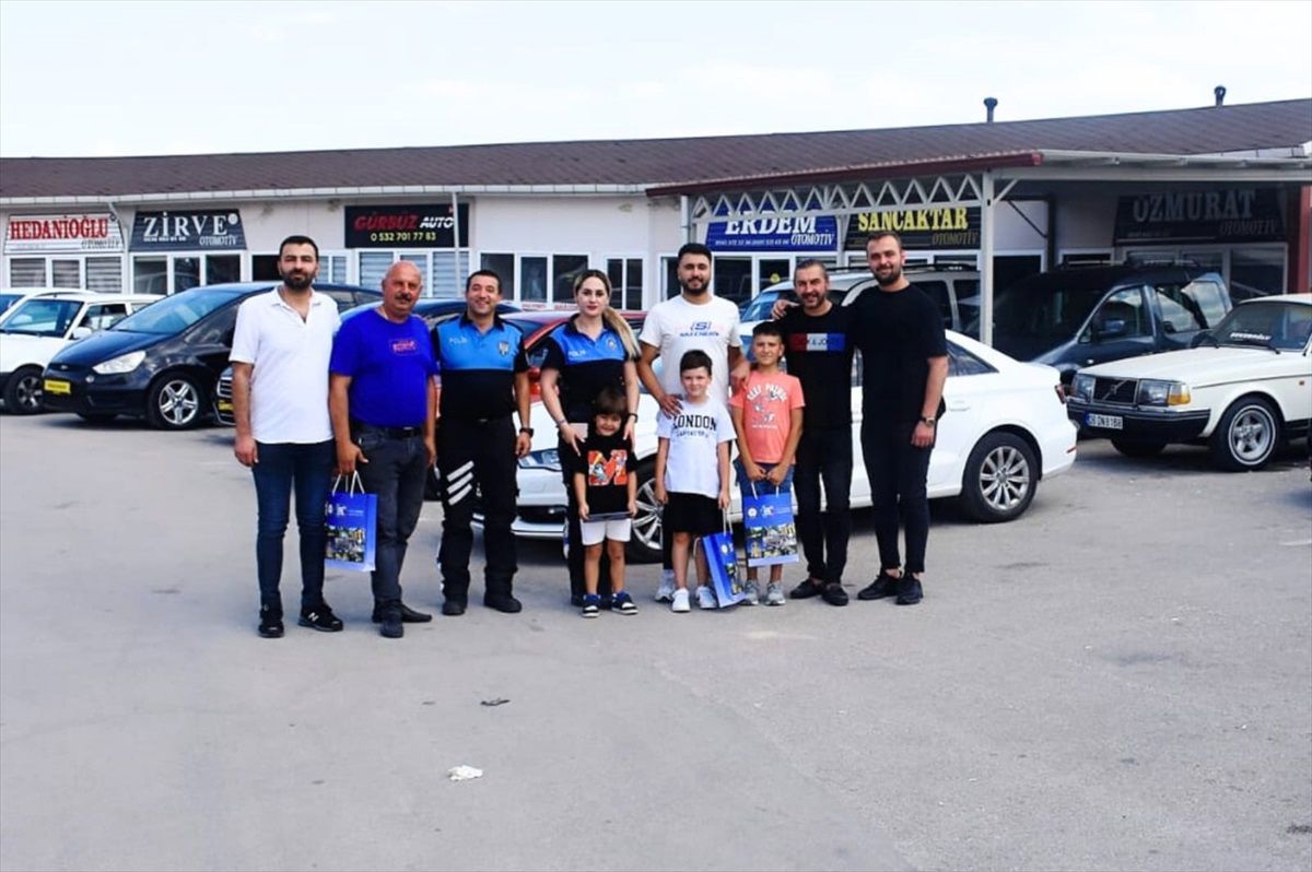 Kastamonu\'da Polis Ekipleri Halkı Silah Kullanmama Konusunda Bilgilendirdi